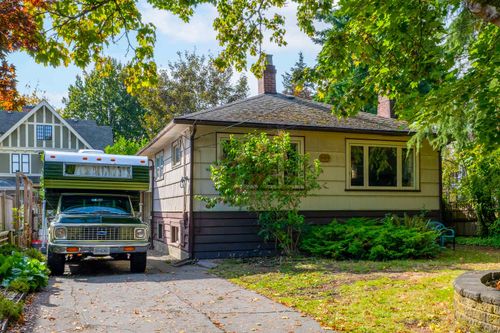 334 Arbutus St, New Westminster, BC, V3L2J7 | Card Image