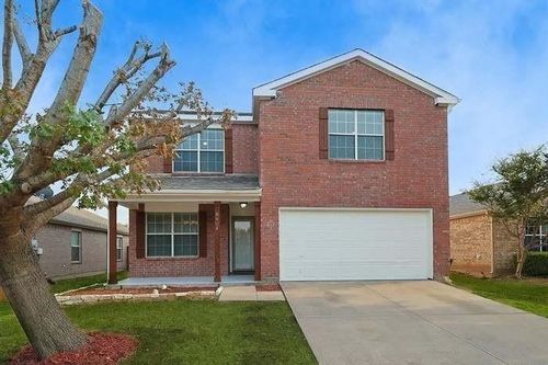 8904 Sagebrush Trl, Cross Roads, TX, 76227-3822 | Card Image