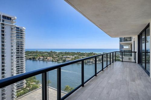20gr-19667 Turnberry Way, Aventura, FL, 33180-2591 | Card Image