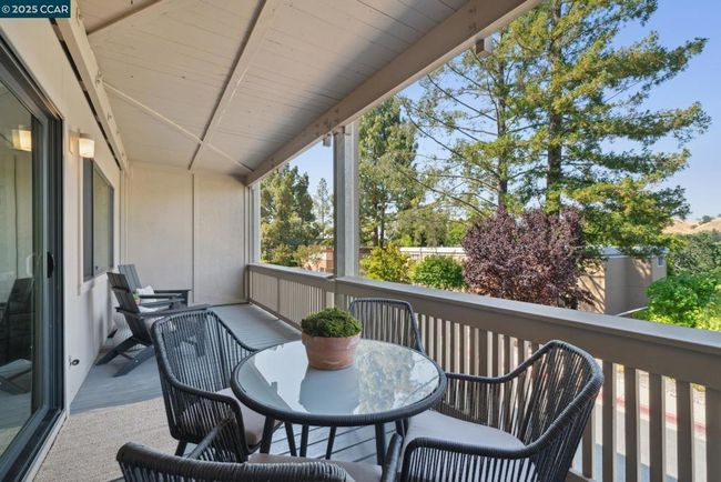 APT-4 - 1150 Canyonwood Ct, Condo with 2 bedrooms, 2 bathrooms and 1 parking in Walnut Creek CA | Image 32