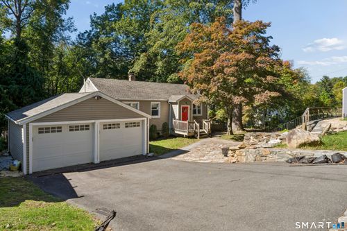 18 Southgate Rd, Trumbull, CT, 06611-3336 | Card Image