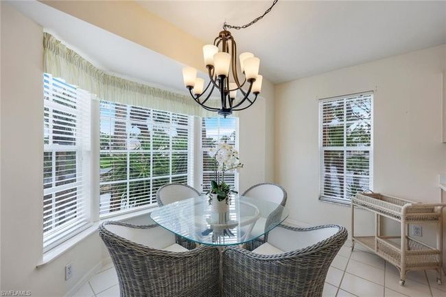 APT-201 - 736 Wiggins Lake Dr, Condo with 2 bedrooms, 2 bathrooms and 1 parking in NAPLES FL | Image 9