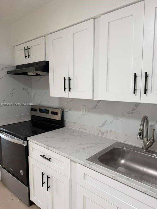 18418-18416 Ne 24th Ct, North Miami Beach, FL, 33160-2014 | Card Image