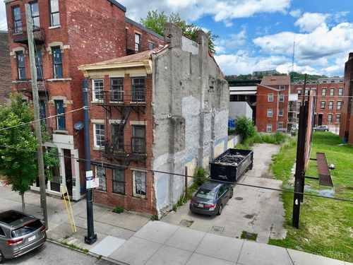 1604 Elm St, Cincinnati, OH, 45202 | Card Image