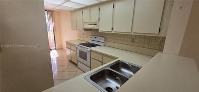 1009 - 2801 Sw 87th Ave, Condo with 2 bedrooms, 2 bathrooms and null parking in Davie FL | Image 2