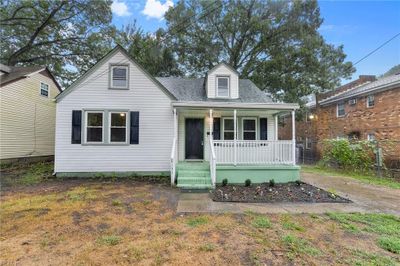 6131 Alexander Street, House other with 3 bedrooms, 2 bathrooms and null parking in Norfolk VA | Image 1