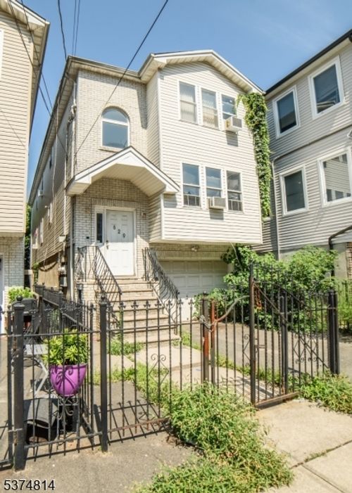 629 S 18th St, Newark, NJ, 07103-1127 | Card Image