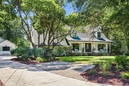 1233 Calais Dr, Mount Pleasant, SC, 29464-4201 | Card Image