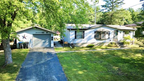W6028 Bay Cir N, Shawano, WI, 54166 | Card Image