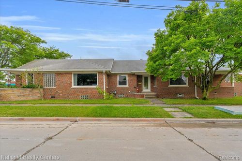 7300 Allen Rd, Allen Park, MI, 48101-1921 | Card Image