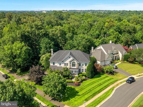 12028 Walnut Branch Rd, RESTON, VA, 20194-5611 | Card Image