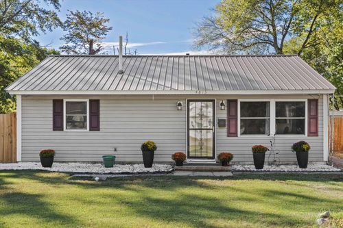 4815 Montgomery Rd, Millington, TN, 38053-2338 | Card Image