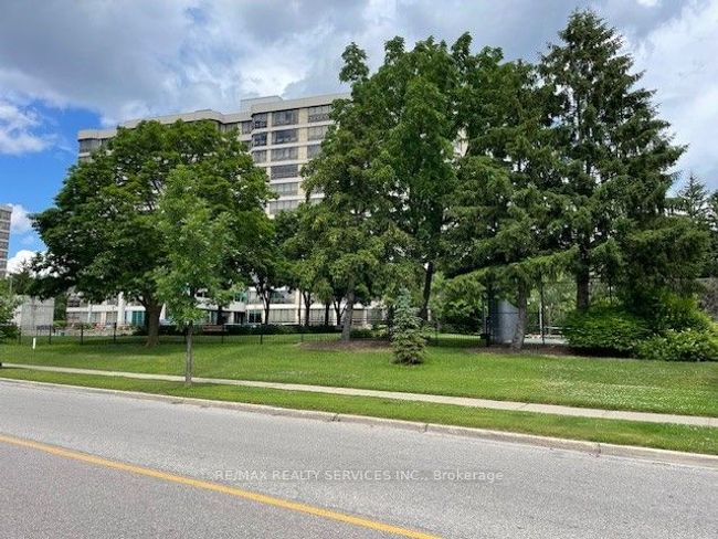 902 - 330 Mill St S, Condo with 3 bedrooms, 2 bathrooms and null parking in Brampton ON | Image 49