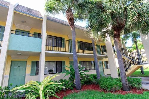 1036-1536 Meadows Cir W, Boynton Beach, FL, 33436-9213 | Card Image