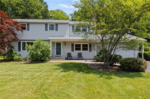 52 Witherspoon Ln, Rochester, NY, 14625-1235 | Card Image