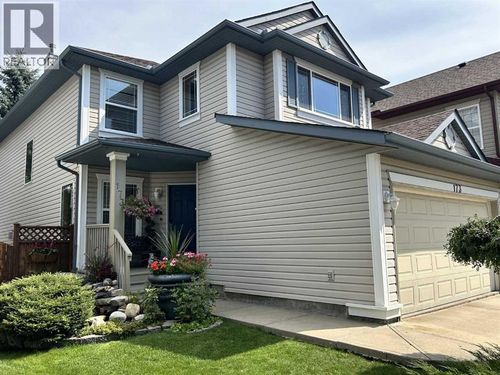 173 Cranfield Green Se, Calgary, AB, T3M1C6 | Card Image