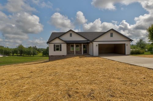 105 Mohican Trl, Jeffersonville, KY, 40337-8990 | Card Image