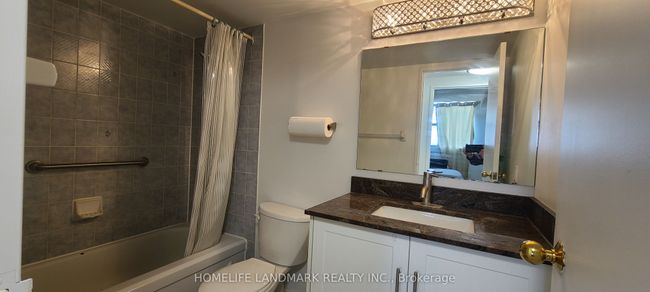 802 - 519 Dundas St W, Condo with 2 bedrooms, 1 bathrooms and null parking in Toronto ON | Image 16