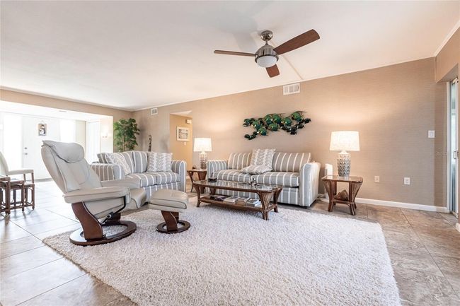 GREAT ROOM | Image 12