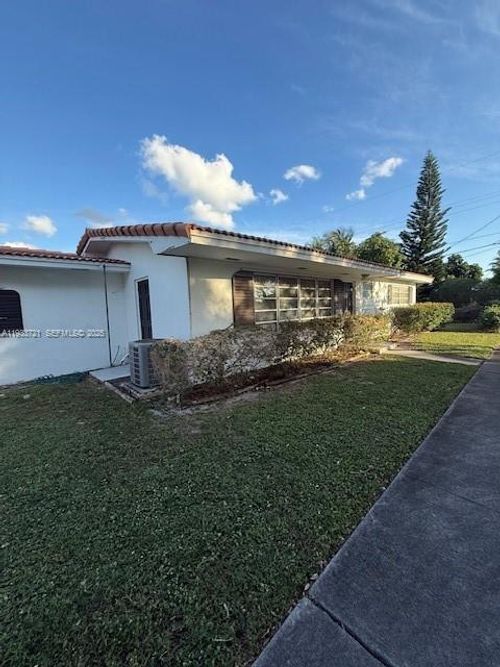 3924 Hayes St, Hollywood, FL, 33021-6067 | Card Image