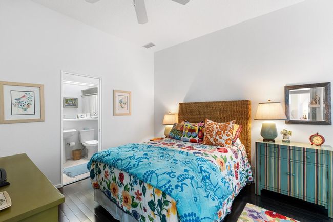 APT-3 - 200 Cocoanut Ave, Townhouse with 2 bedrooms, 3 bathrooms and null parking in Sarasota FL | Image 25