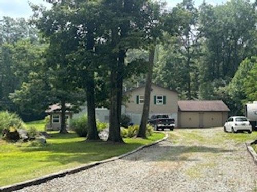 310 Evergreen Ln, Acme, PA, 15610-2198 | Card Image
