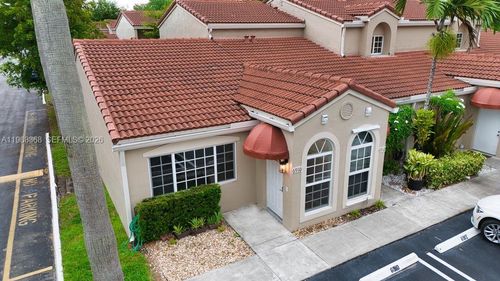 1201-6910 Nw 166th Ter, Miami Lakes, FL, 33014-6064 | Card Image