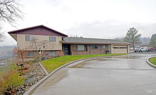 1045 Post Ln, Clarkston, WA, 99403-3219 | Card Image