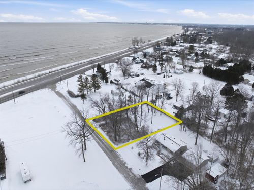 1314 River Ln, Two Rivers, WI, 54241 | Card Image