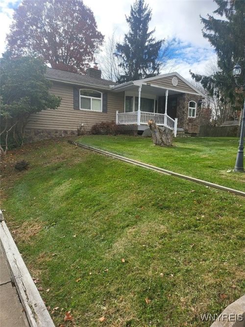 368 Pierce Hill Rd, Vestal, NY, 13850-5308 | Card Image