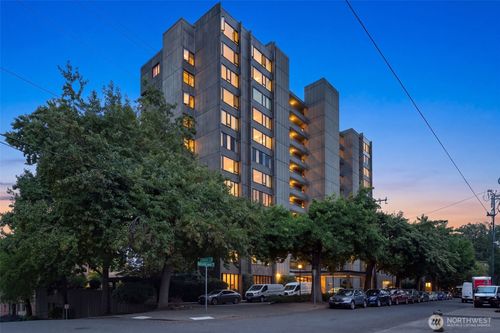 b2-601 Belmont Ave E, Seattle, WA, 98102-4801 | Card Image