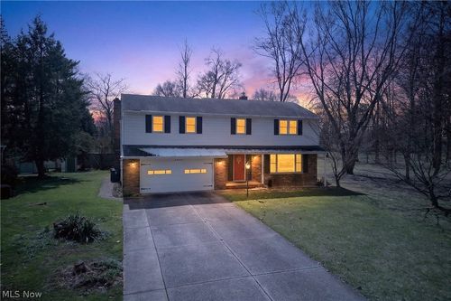 1044 Linden Ln, Lyndhurst, OH, 44124-1051 | Card Image