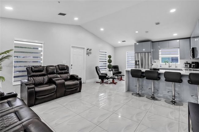 24260 Sw 129 Th Path, House other with 3 bedrooms, 1 bathrooms and null parking in Homestead FL | Image 7
