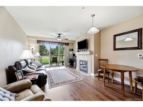 b111-9059 E Panorama Cir, Englewood, CO, 80112-3565 | Card Image