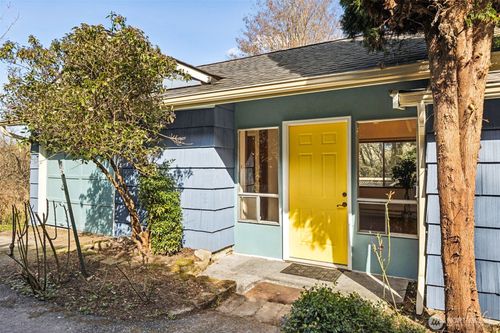 1236 Frederick Ln Ne, Olympia, WA, 98506-4711 | Card Image