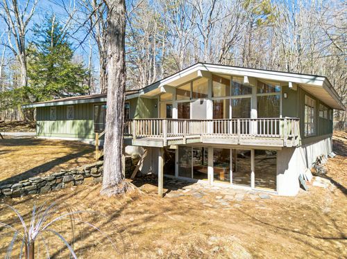 377 Readfield Road, Manchester, ME, 04351 | Card Image
