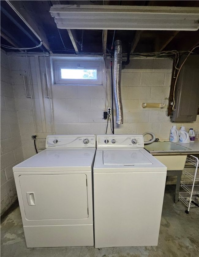 305 State St, House other with 2 bedrooms, 1 bathrooms and null parking in Smethport PA | Image 45