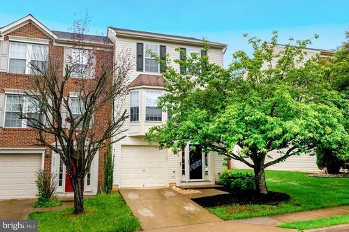 15720 Viewpoint Cir, DUMFRIES, VA, 22025-1222 | Card Image
