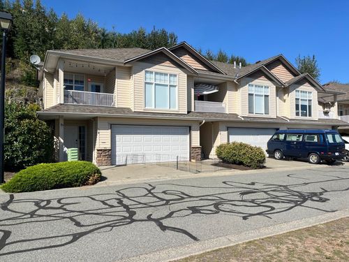 70-8590 Sunrise Dr, Chilliwack, BC, V2R3Z4 | Card Image