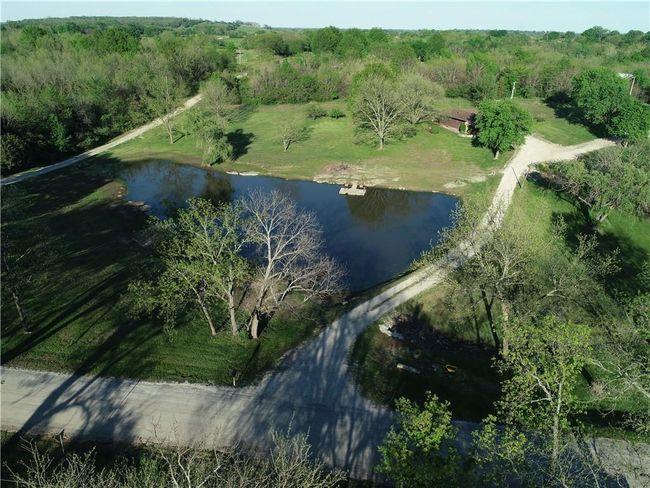 33295 Bethel Church Rd, House other with 3 bedrooms, 3 bathrooms and null parking in Osawatomie KS | Image 75