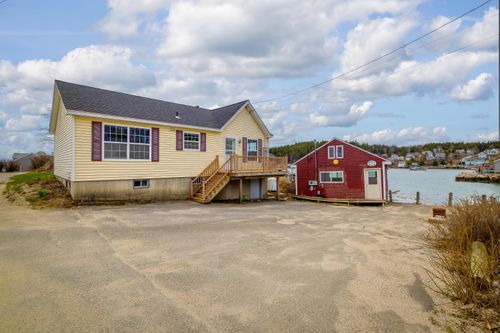 3 Andys Road, Stonington, ME, 04681 | Card Image