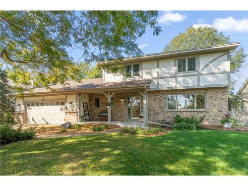 5815 Turtle Lake Rd, Shoreview, MN, 55126-4766 | Card Image