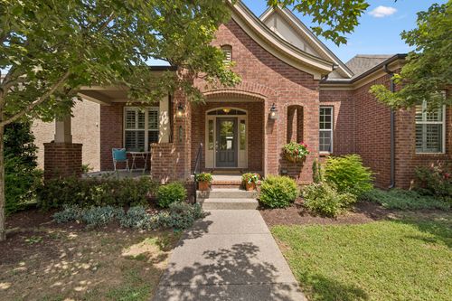 510 Dabney Dr, Franklin, TN, 37064-6895 | Card Image