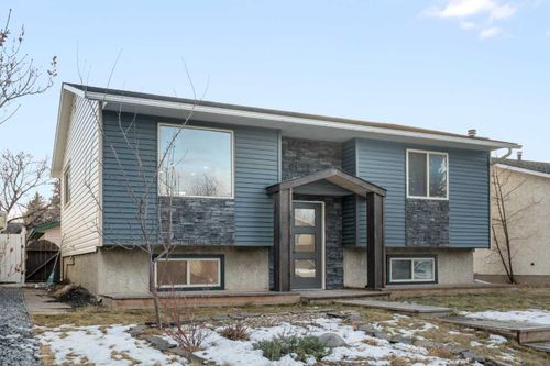 45 Alpine Cres Se, Airdrie, AB, T4B1K9 | Card Image