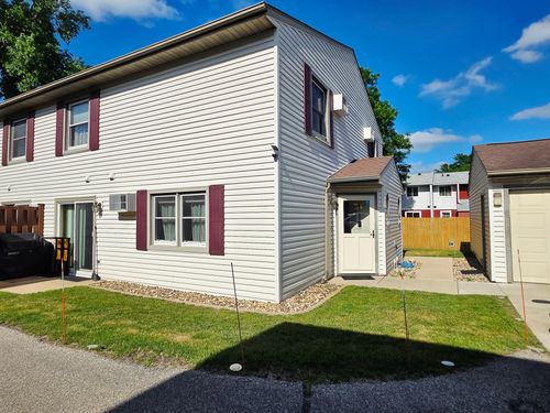 1648 8 1/2 St Se, Rochester, MN, 55904-4913 | Card Image
