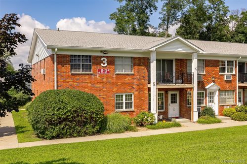 97-3 Colonial Rd, Beacon, NY, 12508-1749 | Card Image