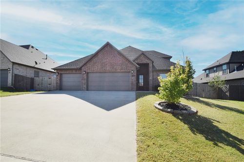 4303 Sw Bermuda Ave, Bentonville, AR, 72713-8125 | Card Image