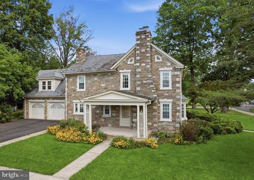 421 Park Ave, QUAKERTOWN, PA, 18951-1637 | Card Image