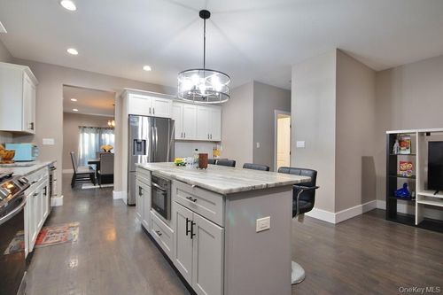 150 Clove Ave, Haverstraw, NY, 10927-1832 | Card Image