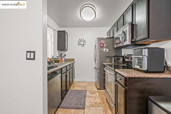 3413 Foxtail Ter, Condo with 2 bedrooms, 2 bathrooms and 1 parking in Fremont CA | Image 11